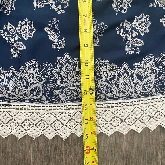 Like New Abercrombie & Fitch Tie Back Top - Picture 8 of 8